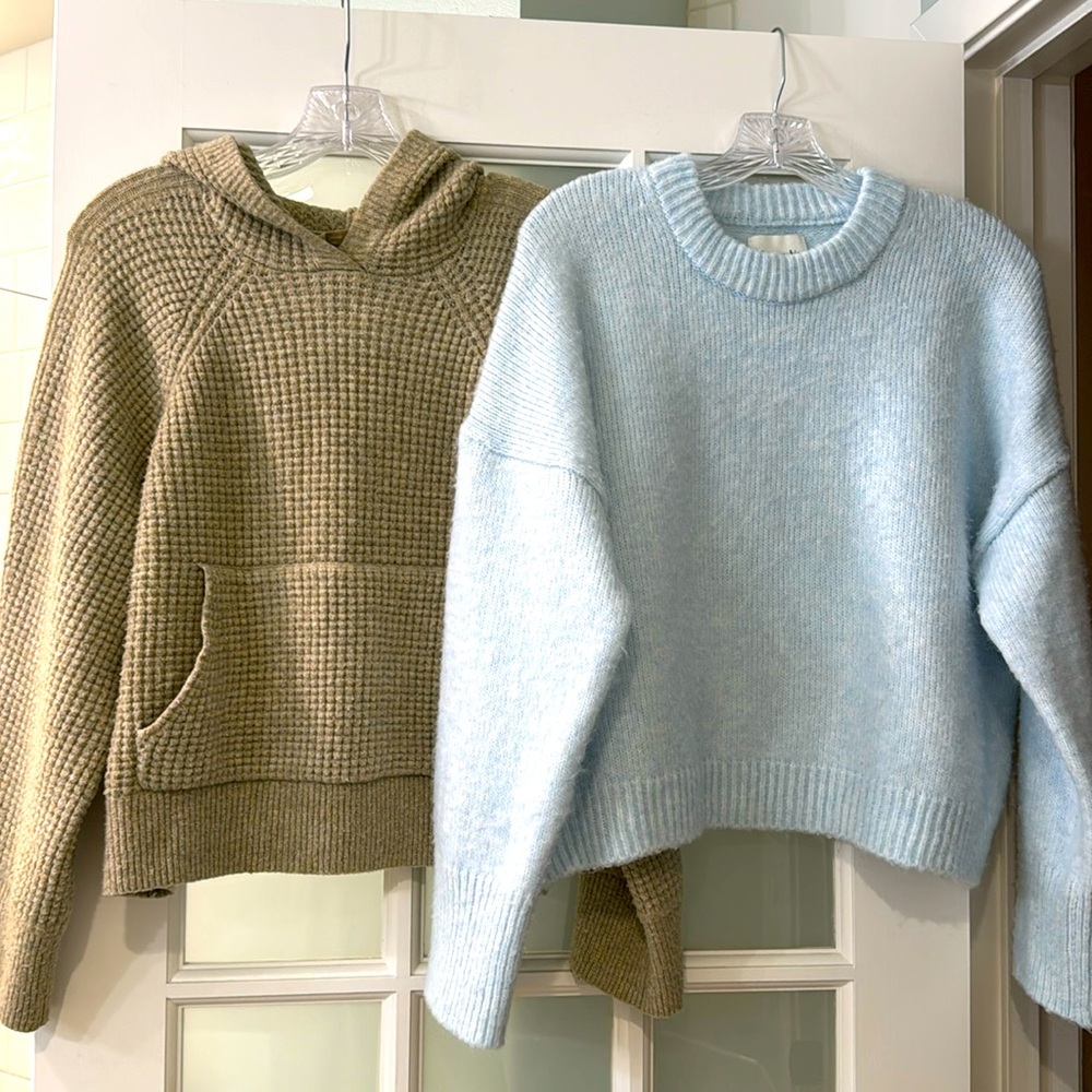 Abercrombie & Fitch soft and fuzzy sweaters Lot of 2 Small-Medium